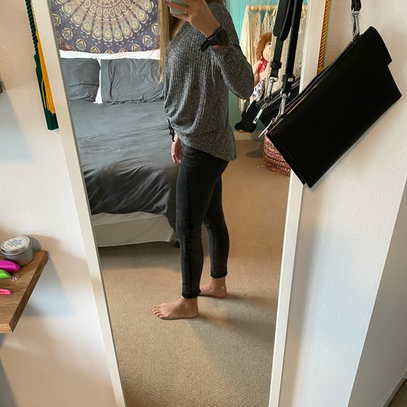 URBAN OUTFITTERS long sleeve - Picture 4 of 4